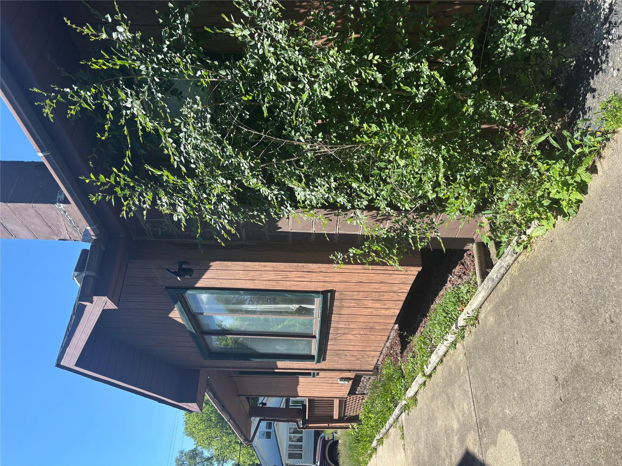 1122 Simcoe Avenue