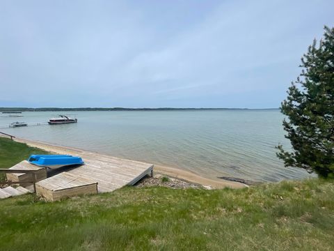 5882 Crystal Beach Road Clearwater Township MI 49676