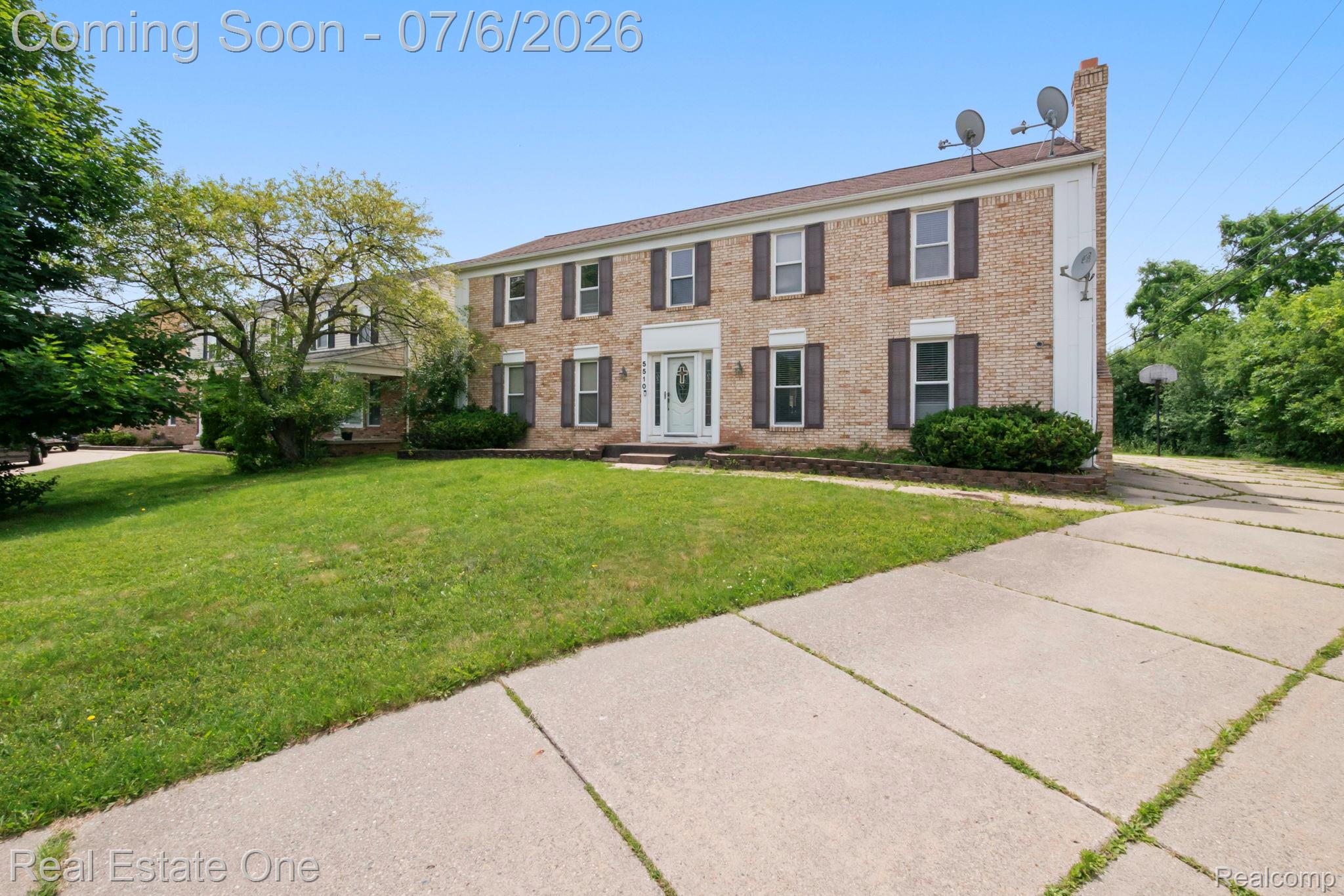 5510 Greenbriar Drive