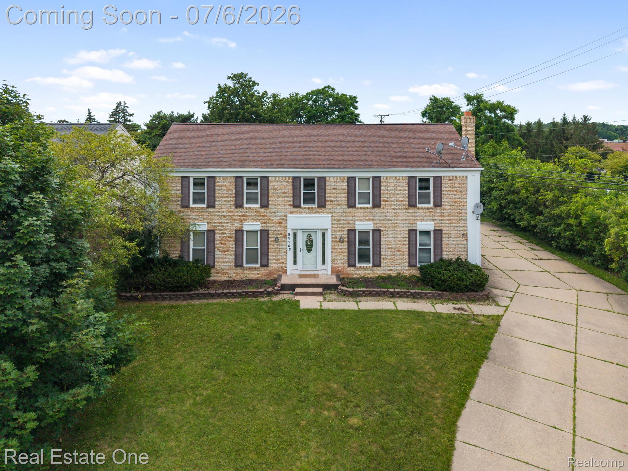 5510 Greenbriar Drive