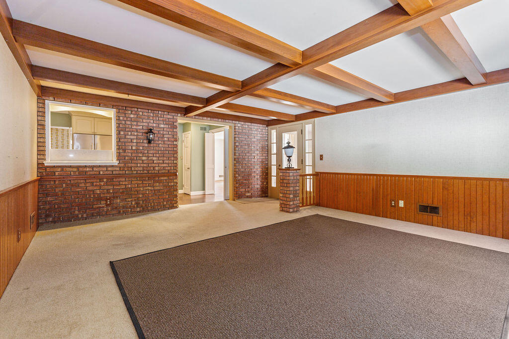 227 N Sunnybank Road