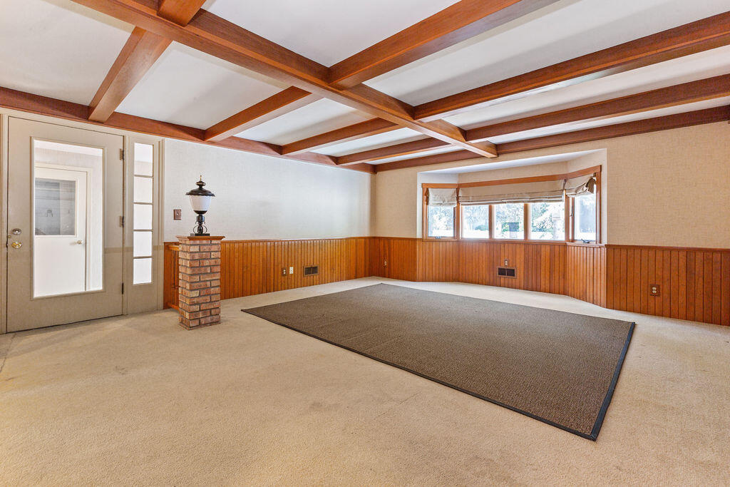 227 N Sunnybank Road