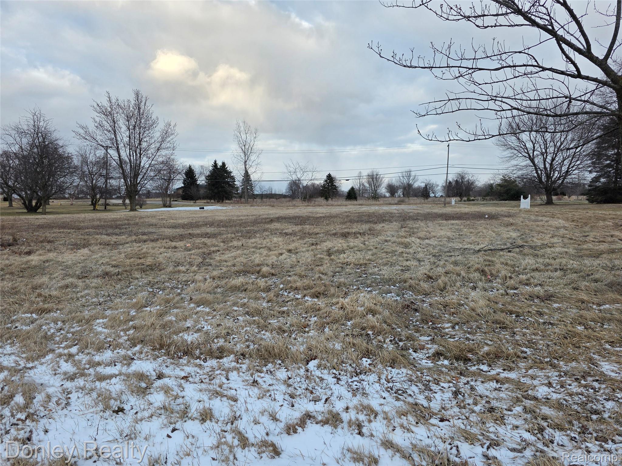 V/L Golf Course Drive