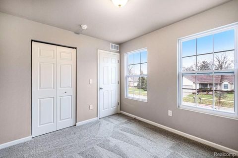 Tiny photo for 12521 Sharp Road, Fenton Charter Township, MI 48451 (MLS # 20261021737)