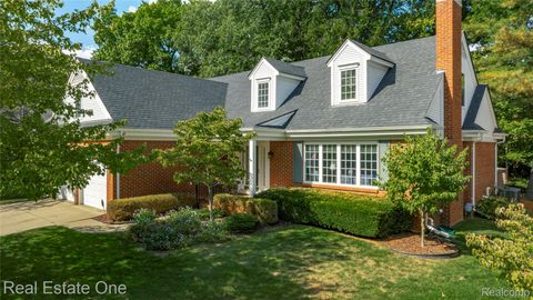 23326 Longacre Court Farmington City MI 48335