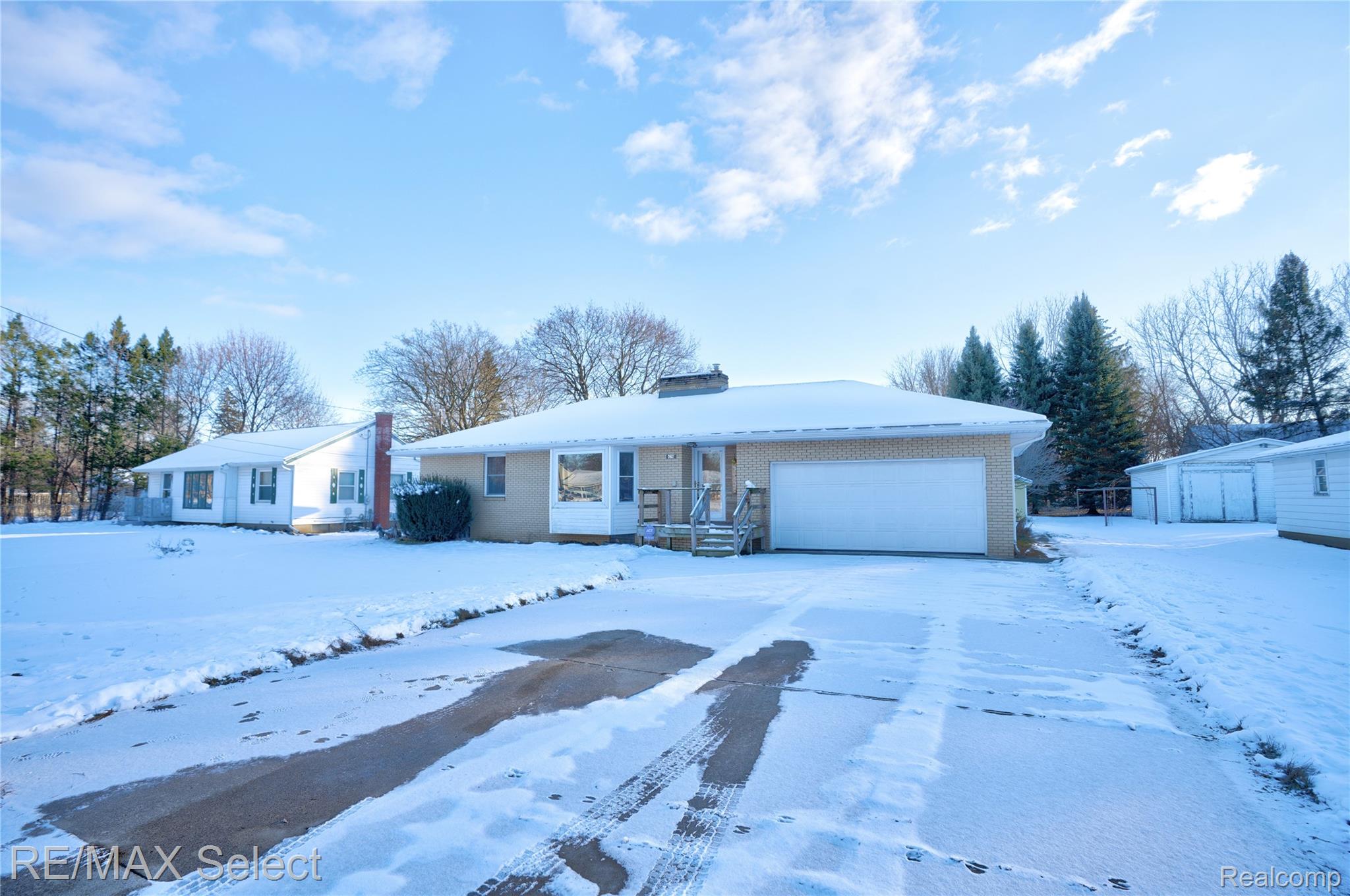 4298 Farmcrest Street