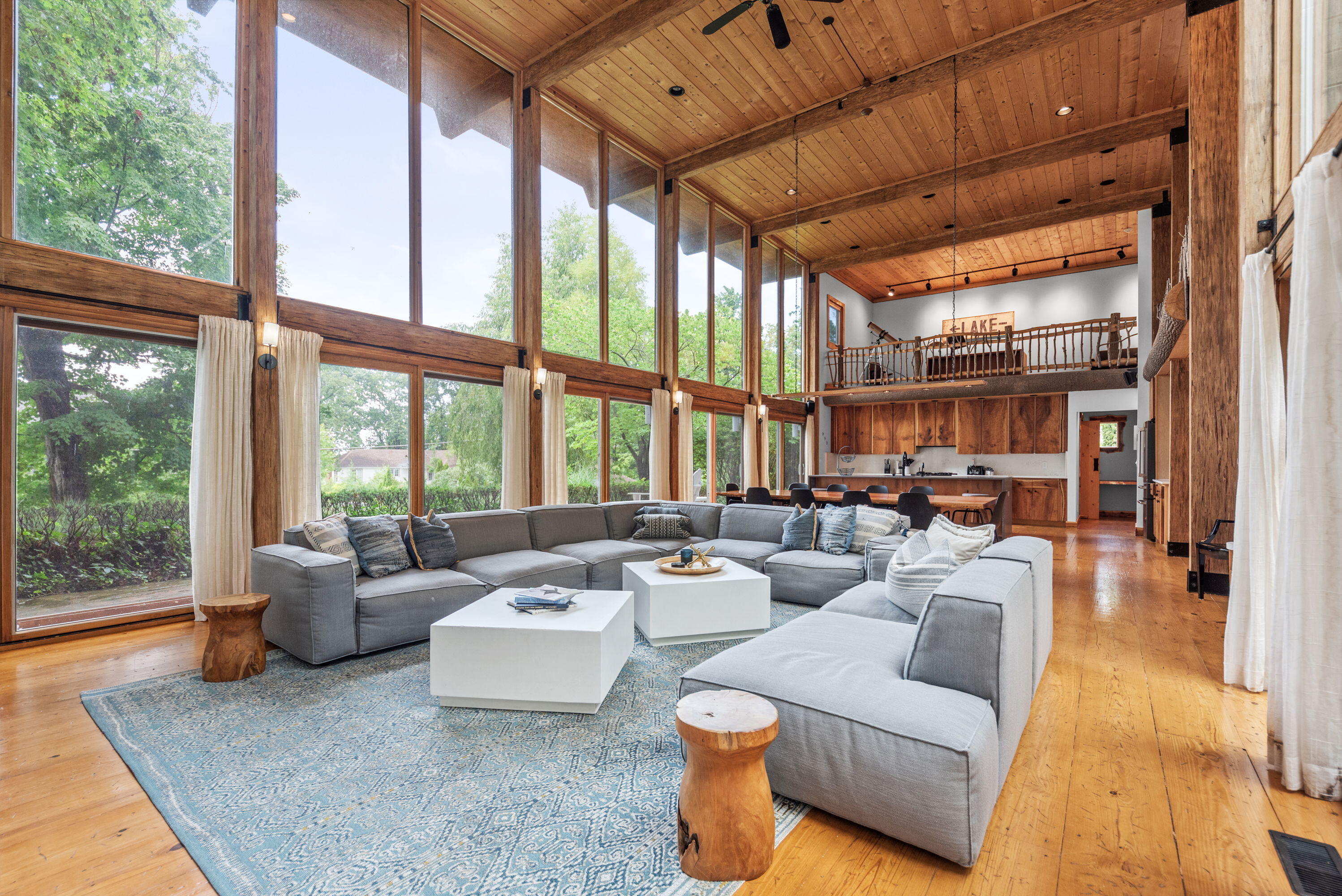 15157 Lakeshore Road
