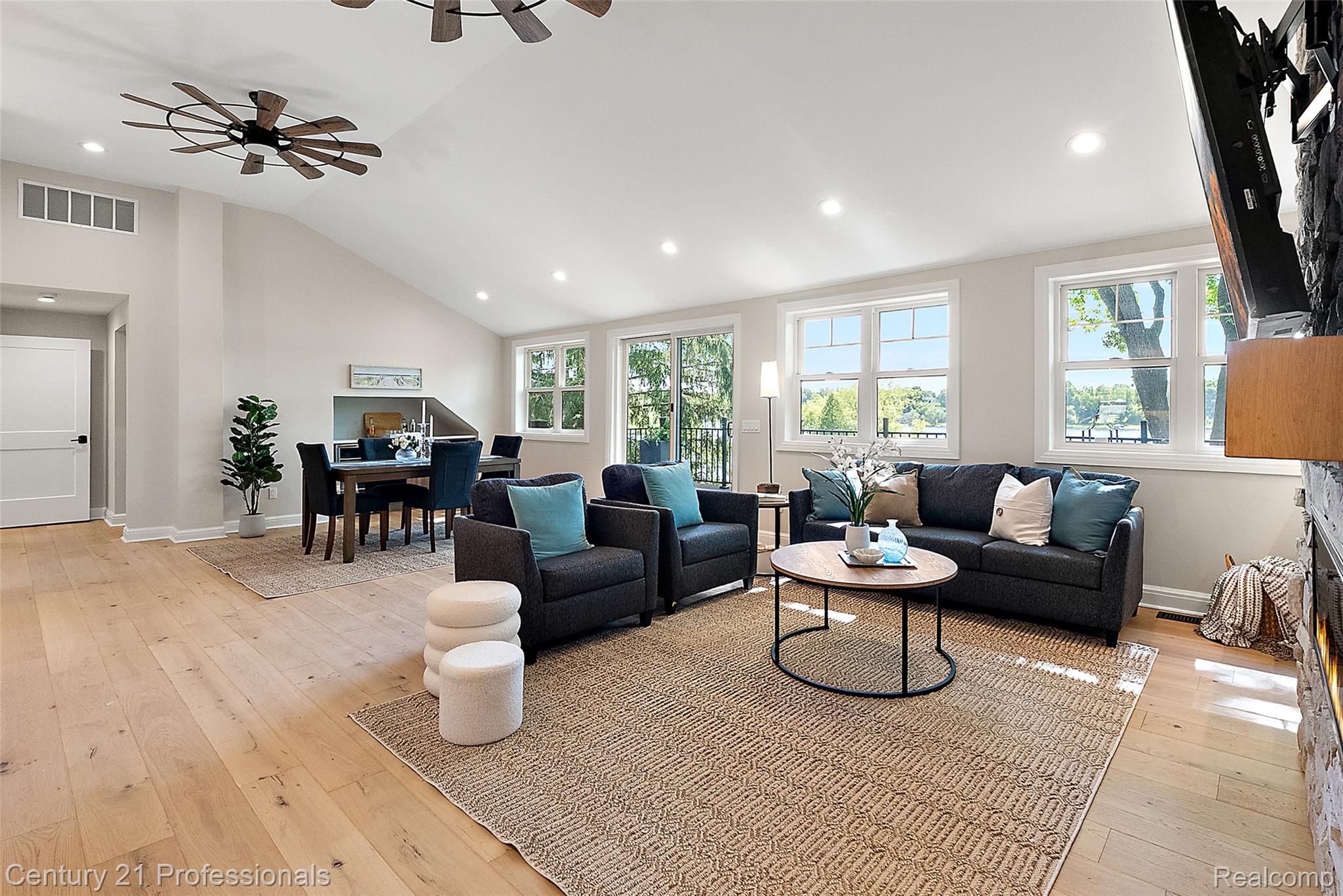 1420 Pettibone Lake Road
