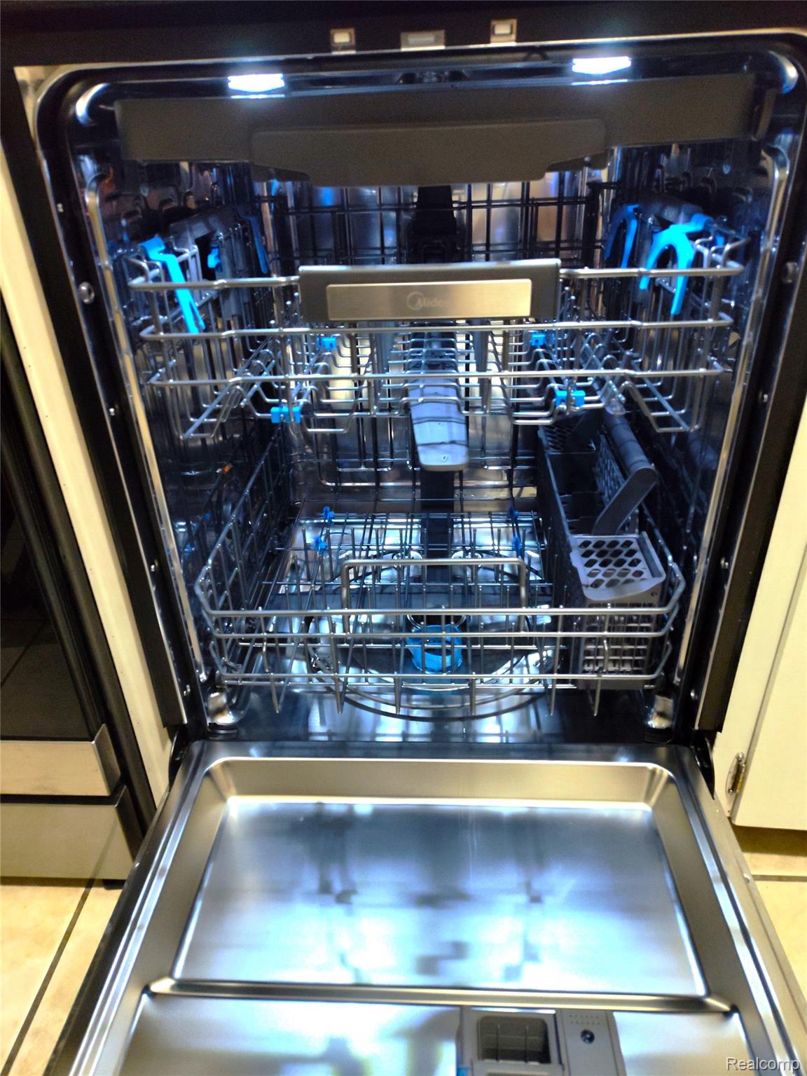 635 Laplaisance Road