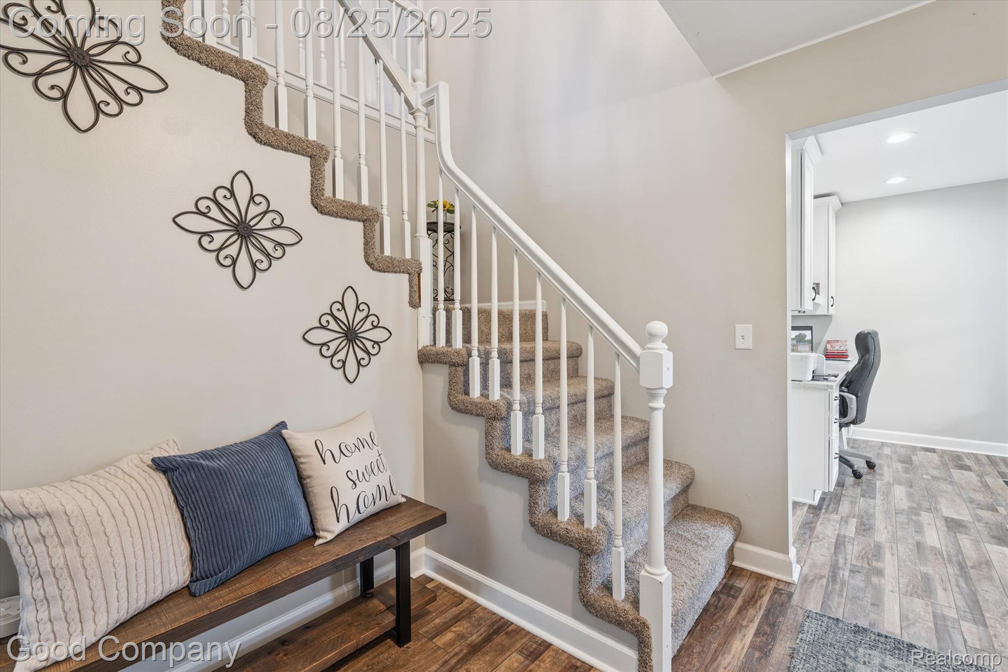 30123 Lamplighter Court