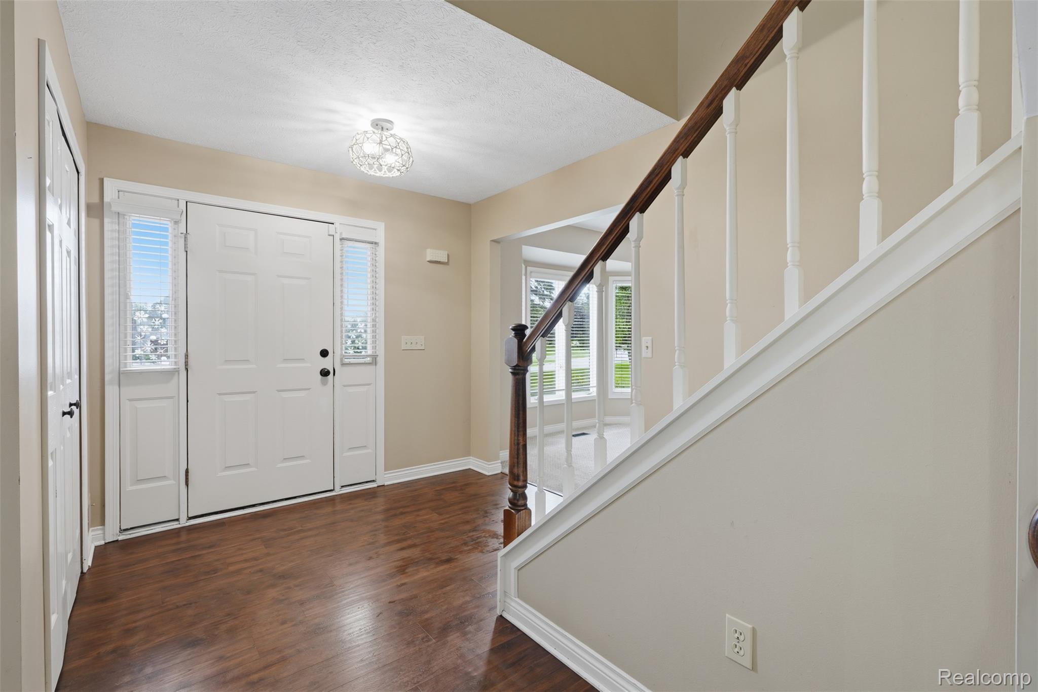 5336 Urbana Drive