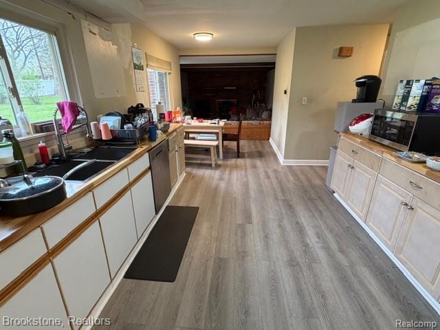 2544 Oxford Drive