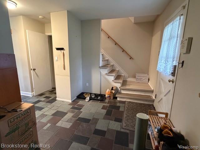 2544 Oxford Drive