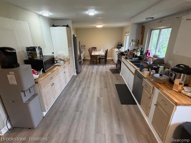 2544 Oxford Drive