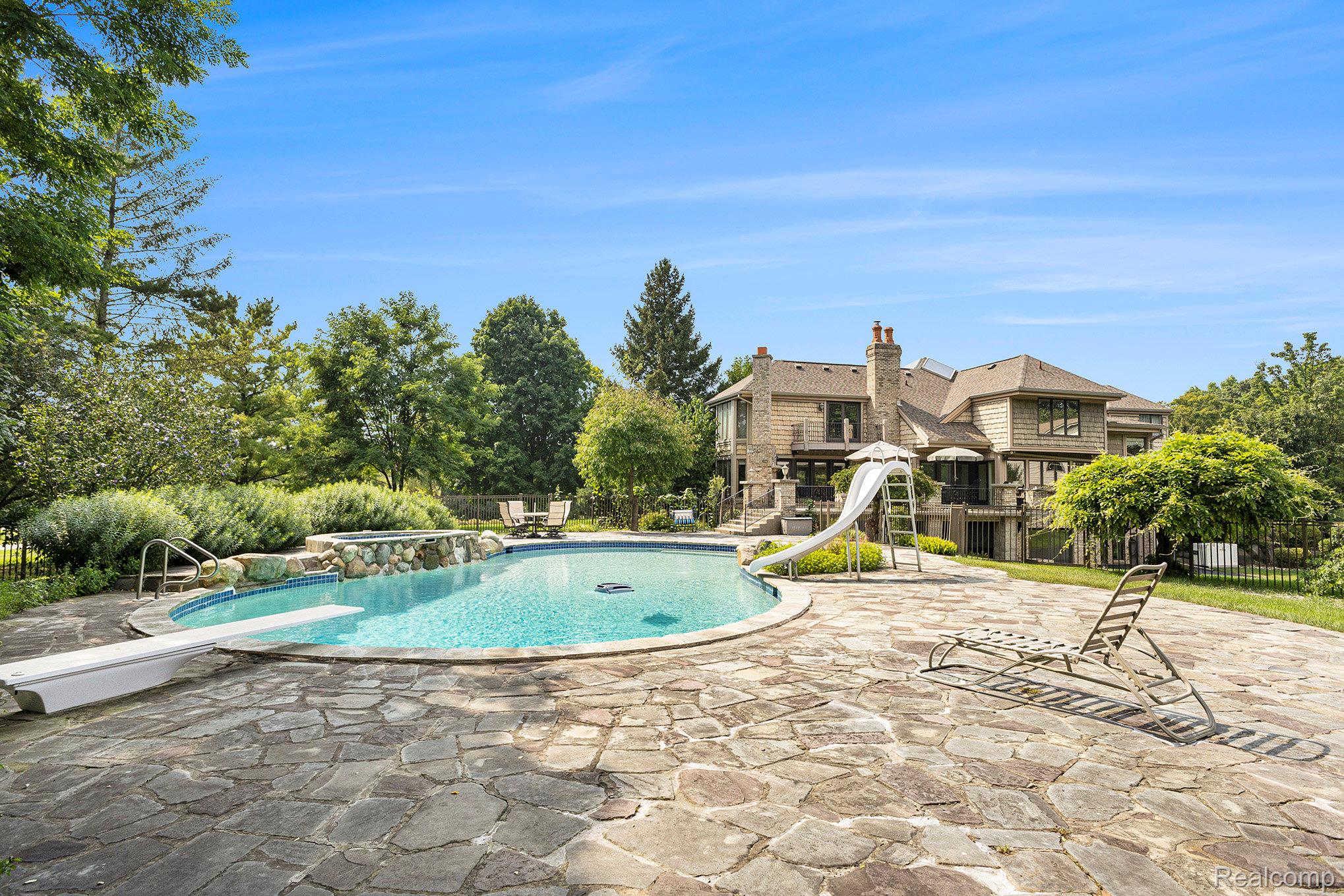 841 OLD MILFORD FARMS