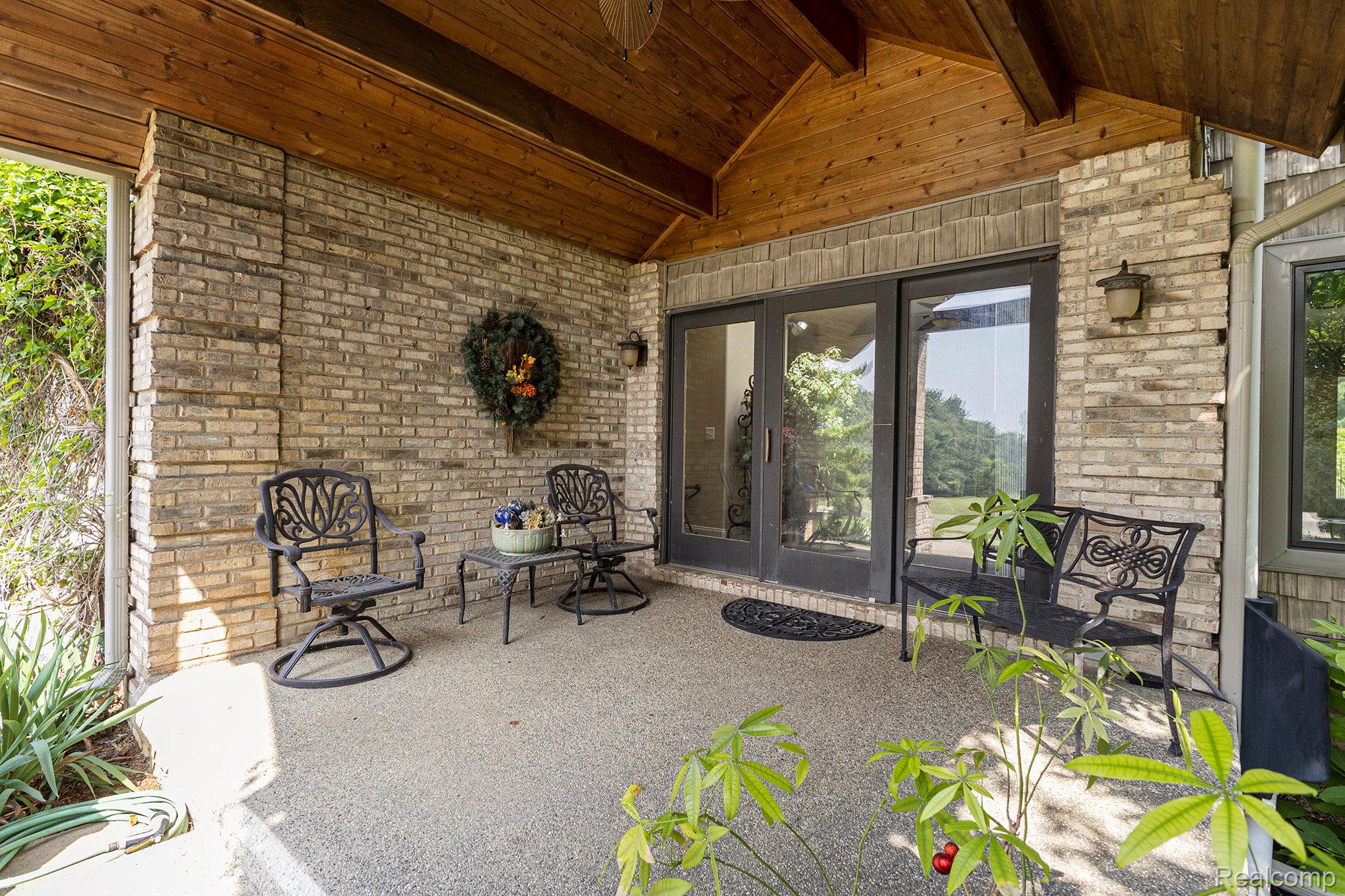 841 OLD MILFORD FARMS