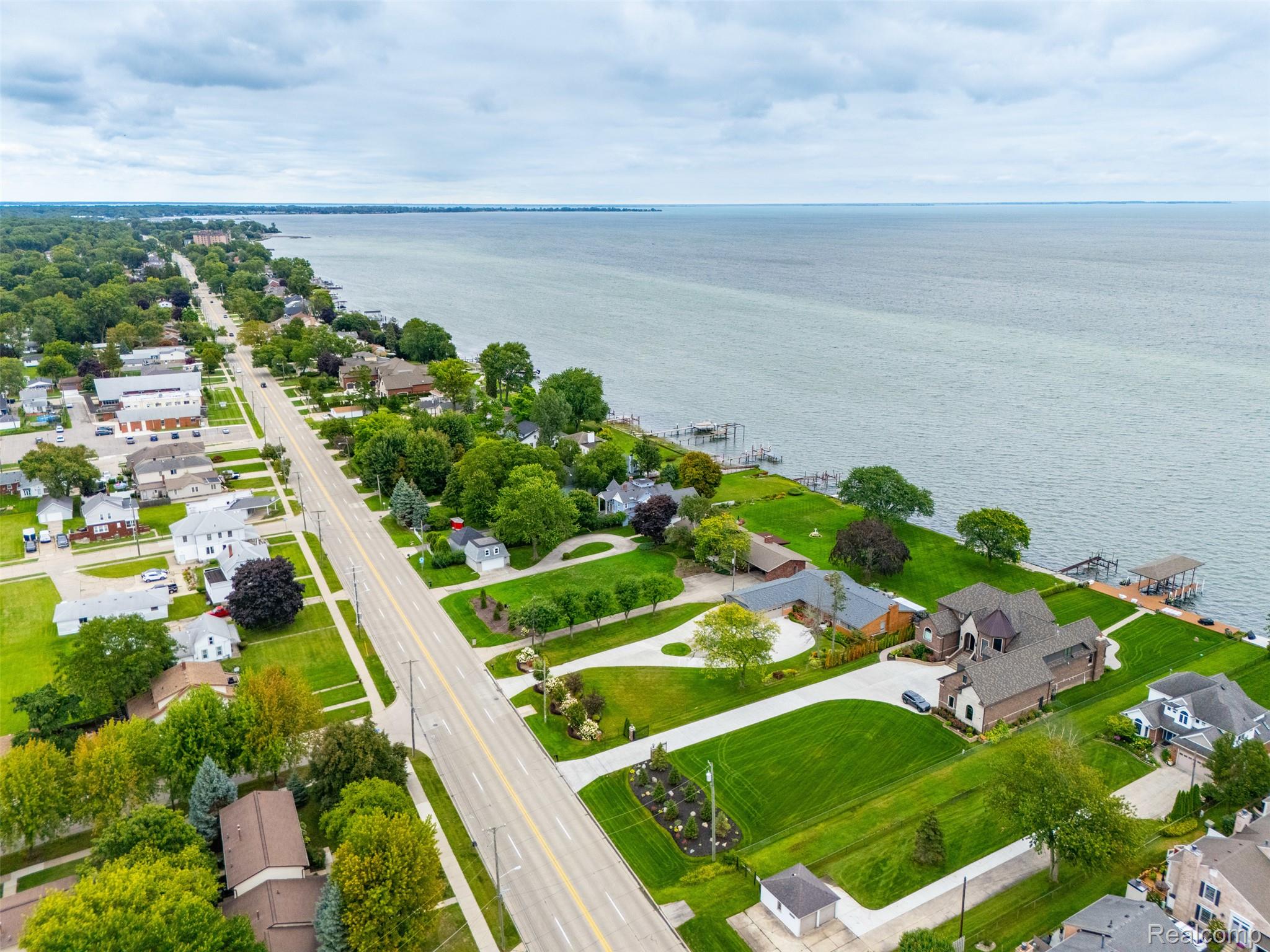 St Clair Shores City, Michigan 48082, United States, 5 Bedrooms Bedrooms, ,3 BathroomsBathrooms,Residential,Active,197046