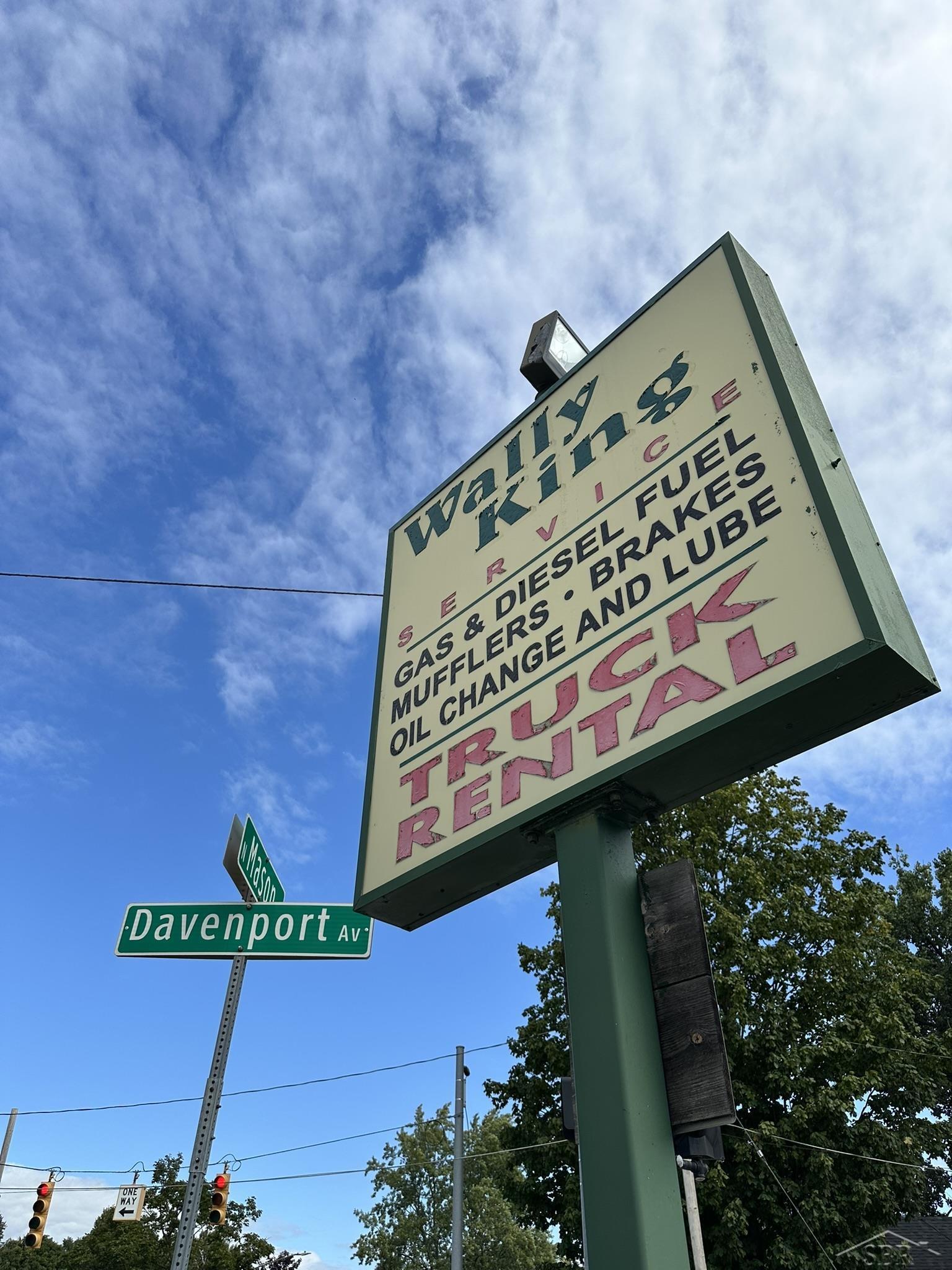 1419 Davenport Avenue