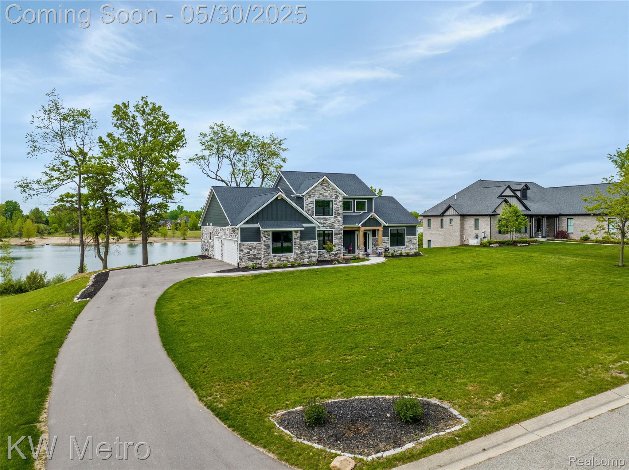 1585 Kriss Crossing Road