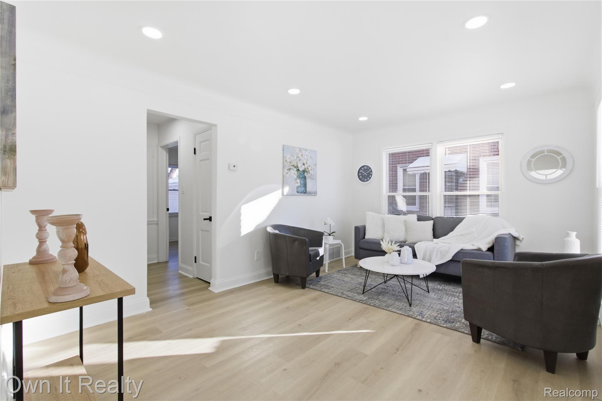 18500 Biltmore Street