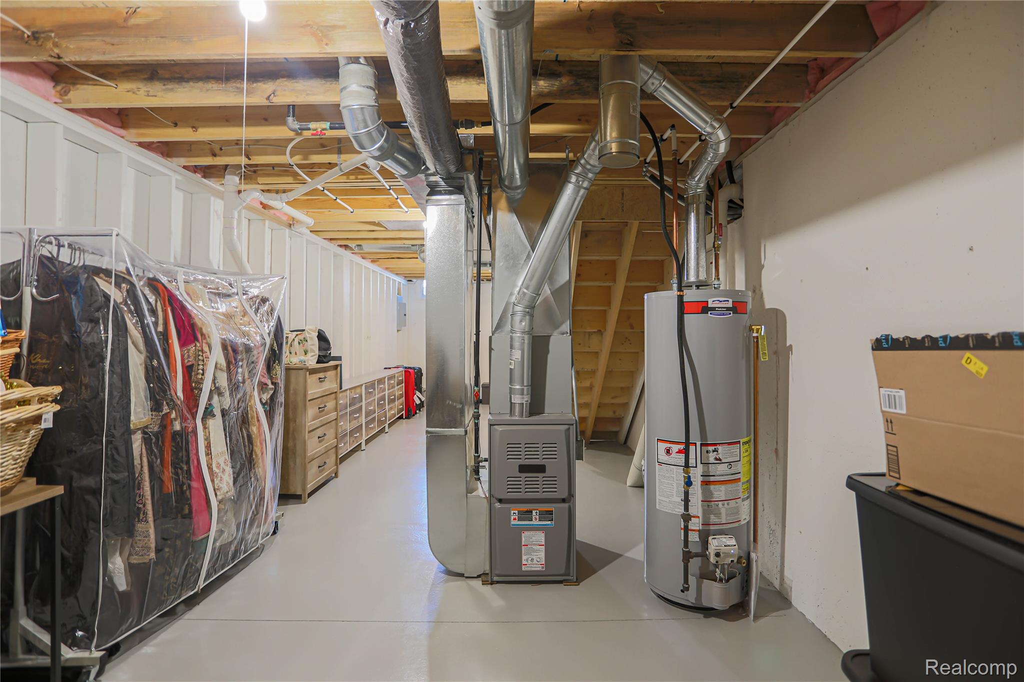 Warren City, Michigan 48088, United States, 2 Bedrooms Bedrooms, ,2 BathroomsBathrooms,Residential,Pending,181962