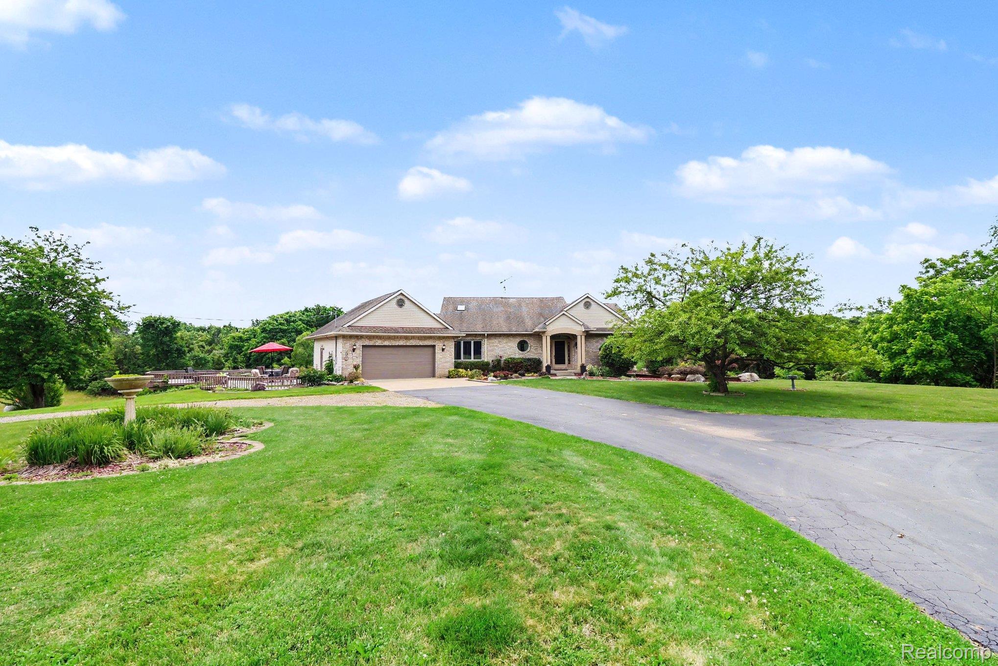 18501 Taylor Lake Road