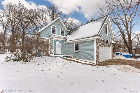 Tiny photo for 1491 Division Drive, Hartland Township, MI 48353 (MLS # 20261003117)