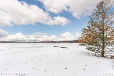 Tiny photo for 1491 Division Drive, Hartland Township, MI 48353 (MLS # 20261003117)