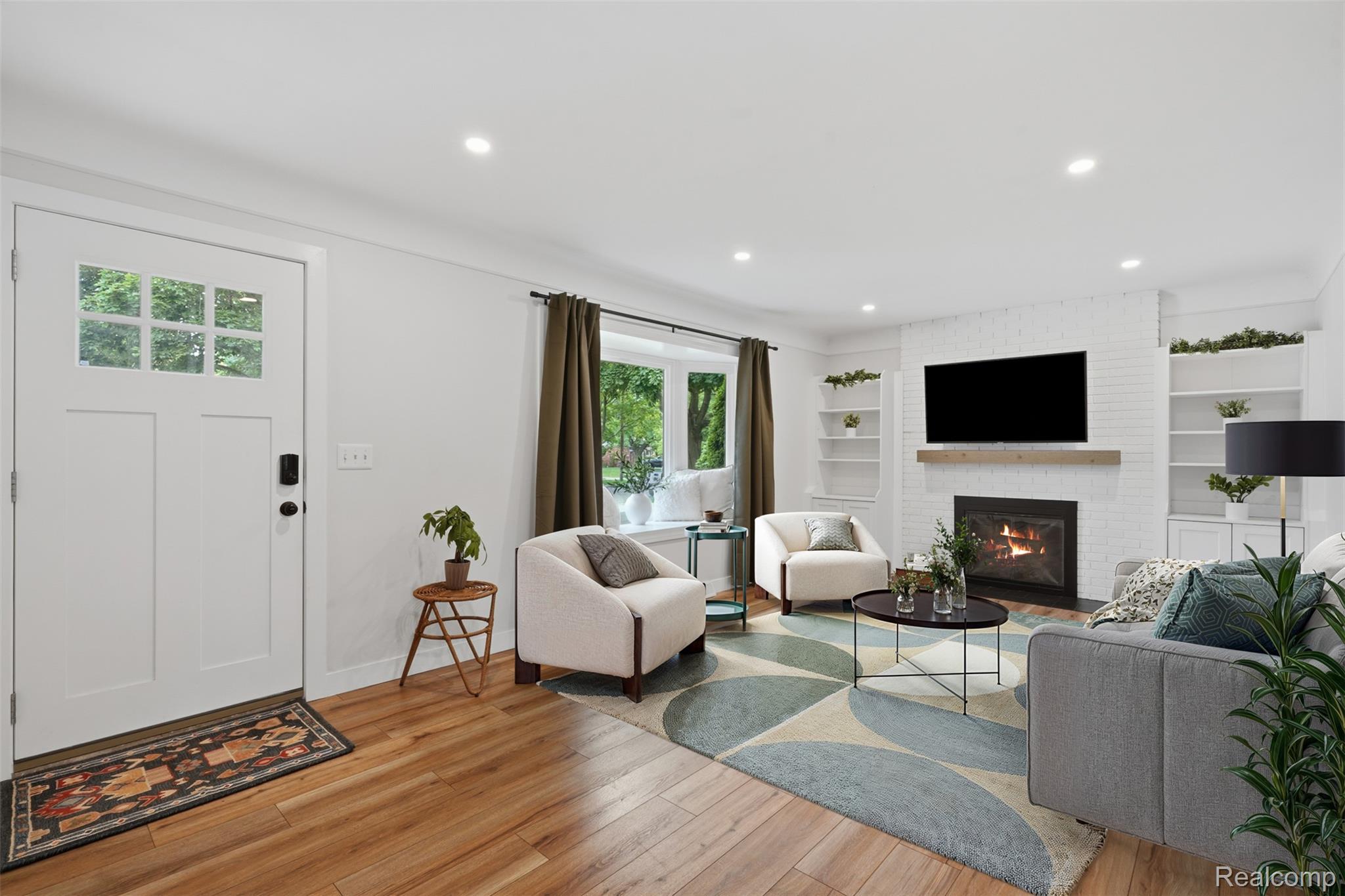 595 Byron Street