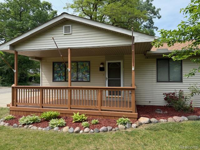 5496 Elizabeth Lake Road