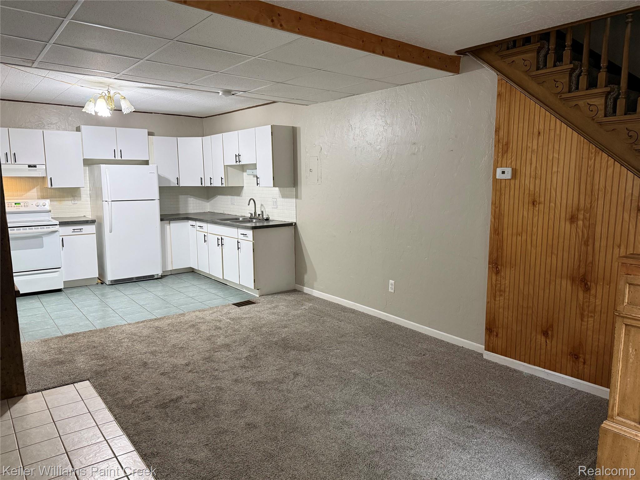 70190 N Main Street 1