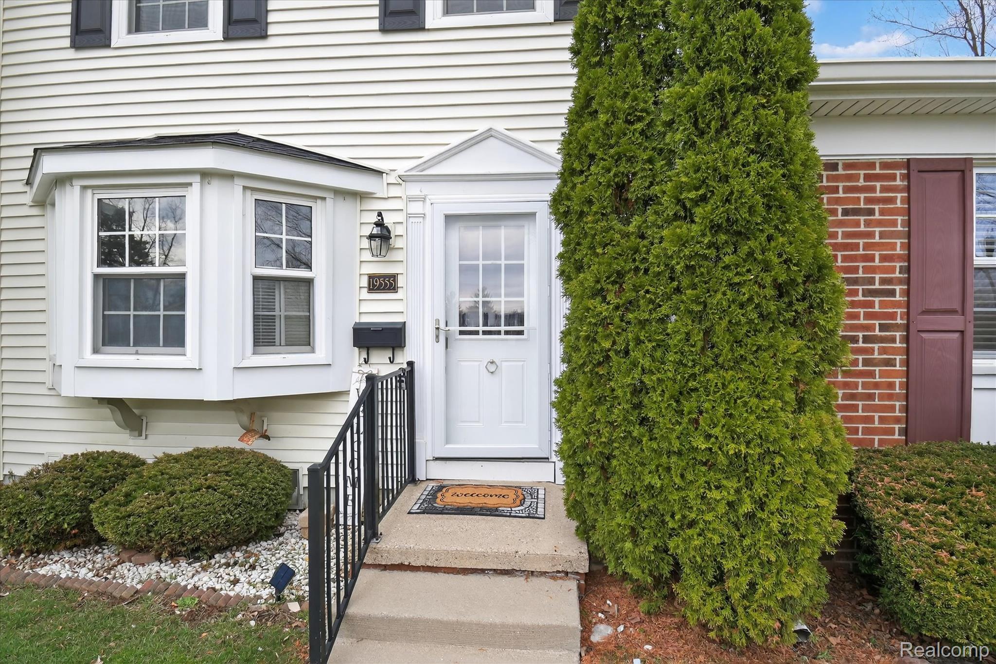 19555 Dartmouth Place