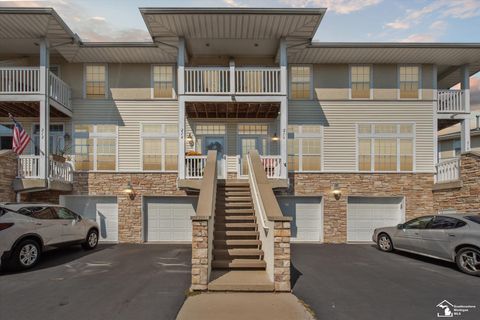 216 Beachwalk Trail Luna Pier City MI 48157