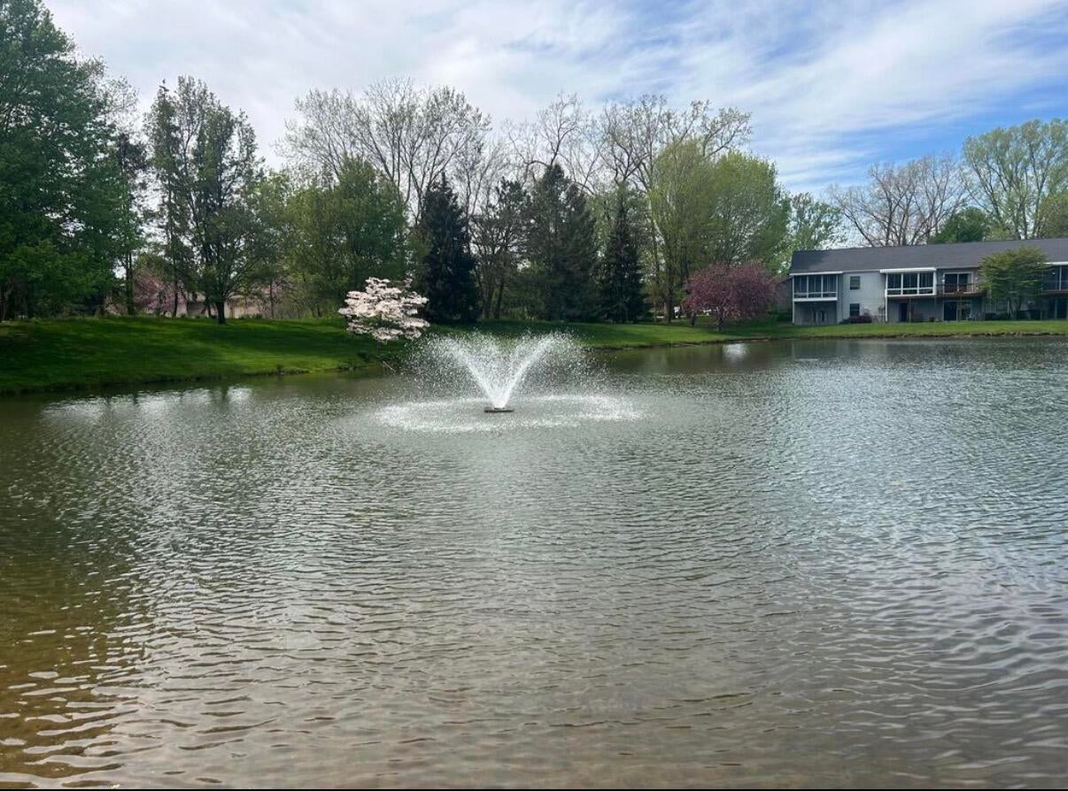 161 Laurelwood Court SW 98