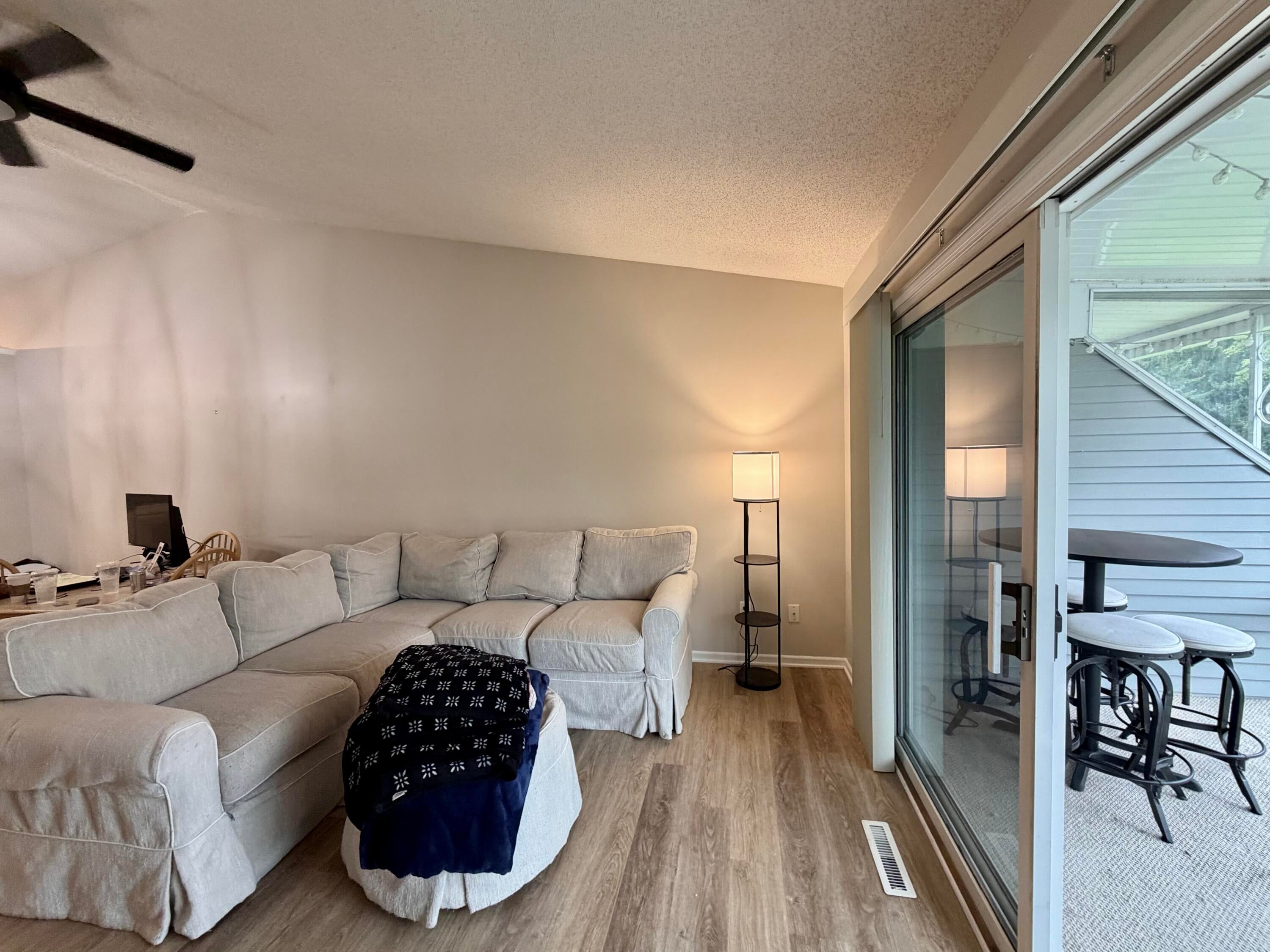 161 Laurelwood Court SW 98