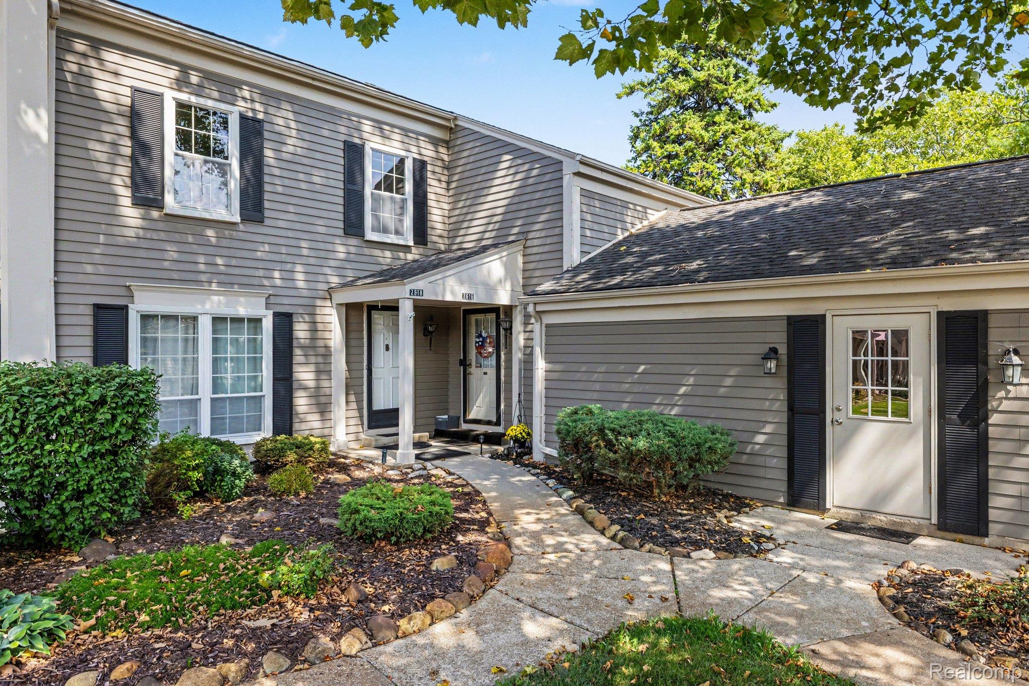 2618 Williamsburg Circle