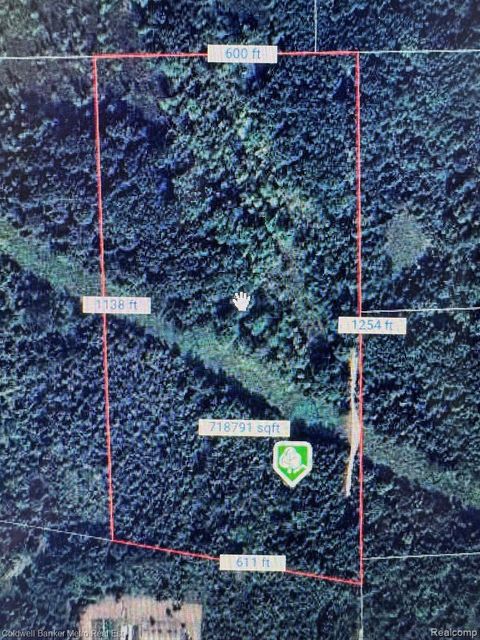 123 N JERZINE Road Holly Township MI 48442