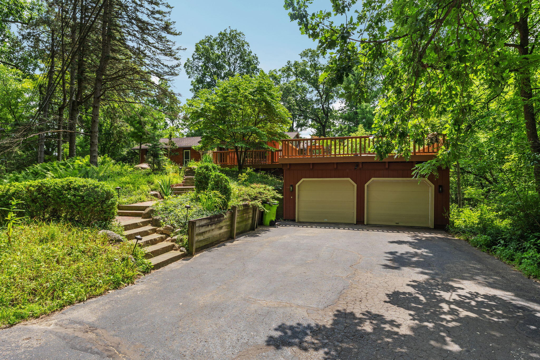 4795 Bridgeway Drive