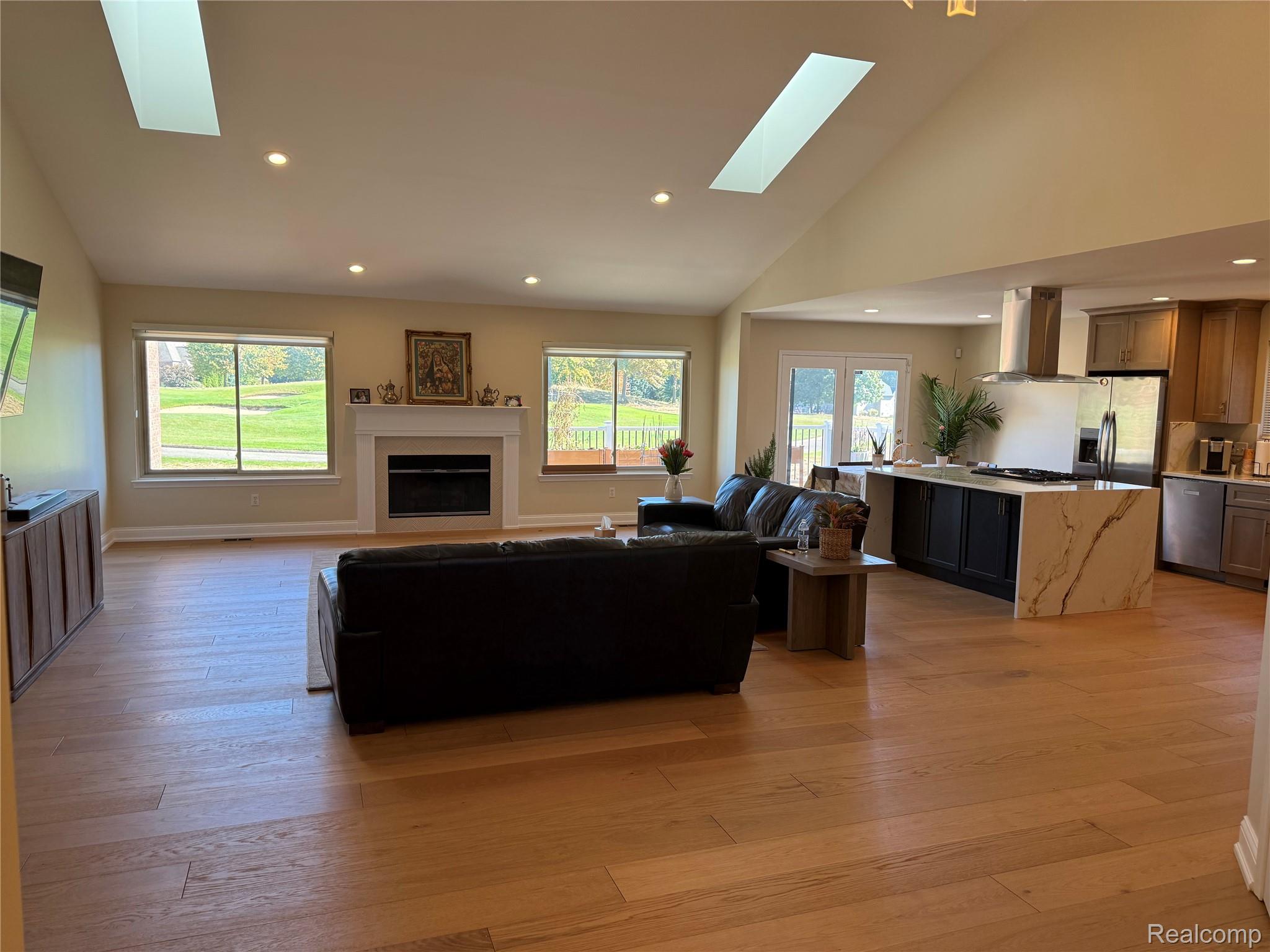 61216 Wedgewood Drive