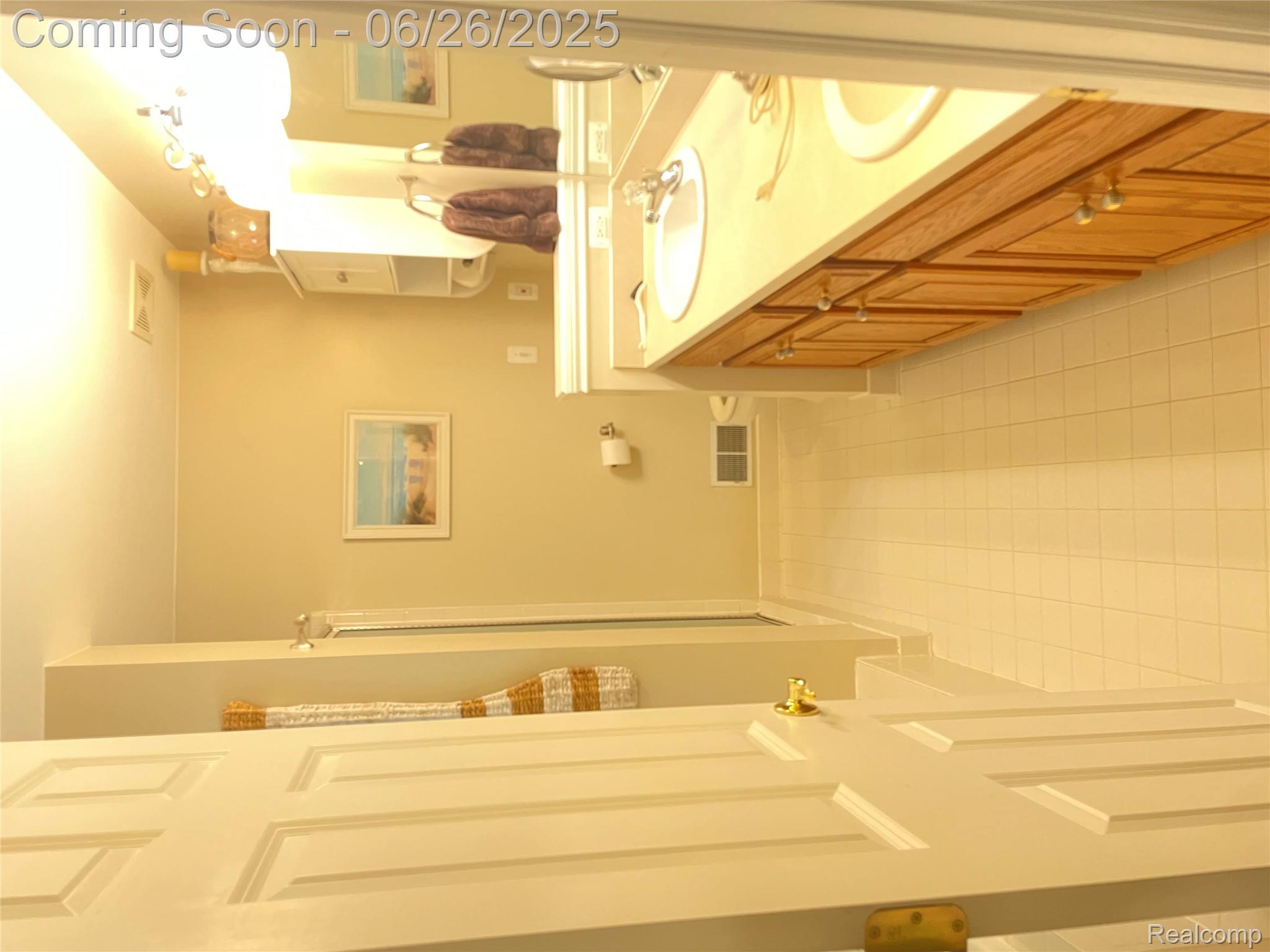 Rochester City, Michigan 48307, United States, 4 Bedrooms Bedrooms, ,4 BathroomsBathrooms,Residential,Active,158808