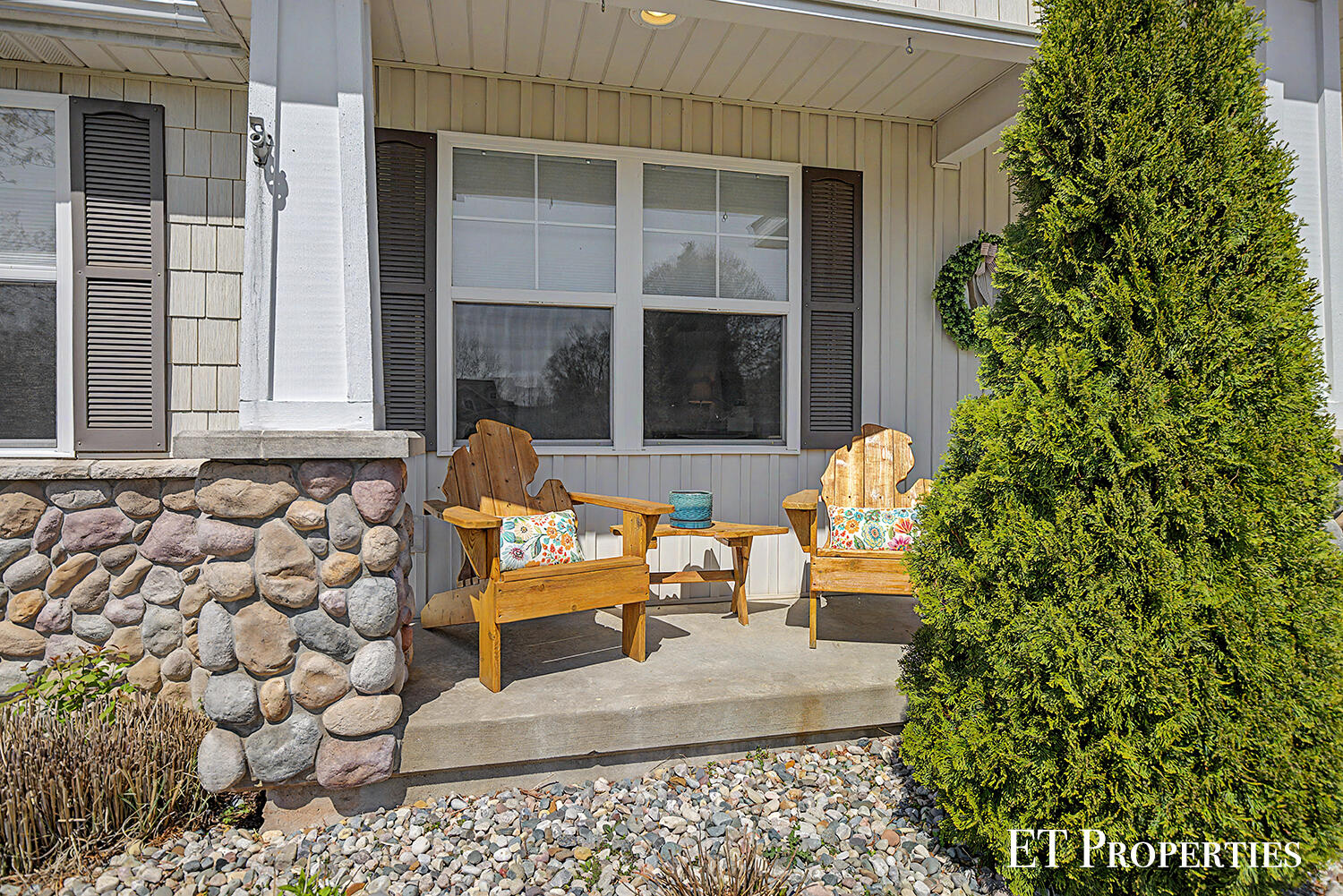 6213 Sheldon Drive