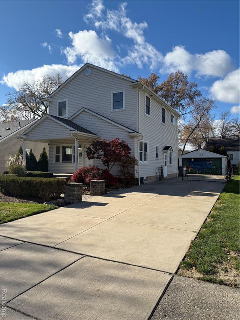 2729 Kipling Avenue Berkley City MI 48072