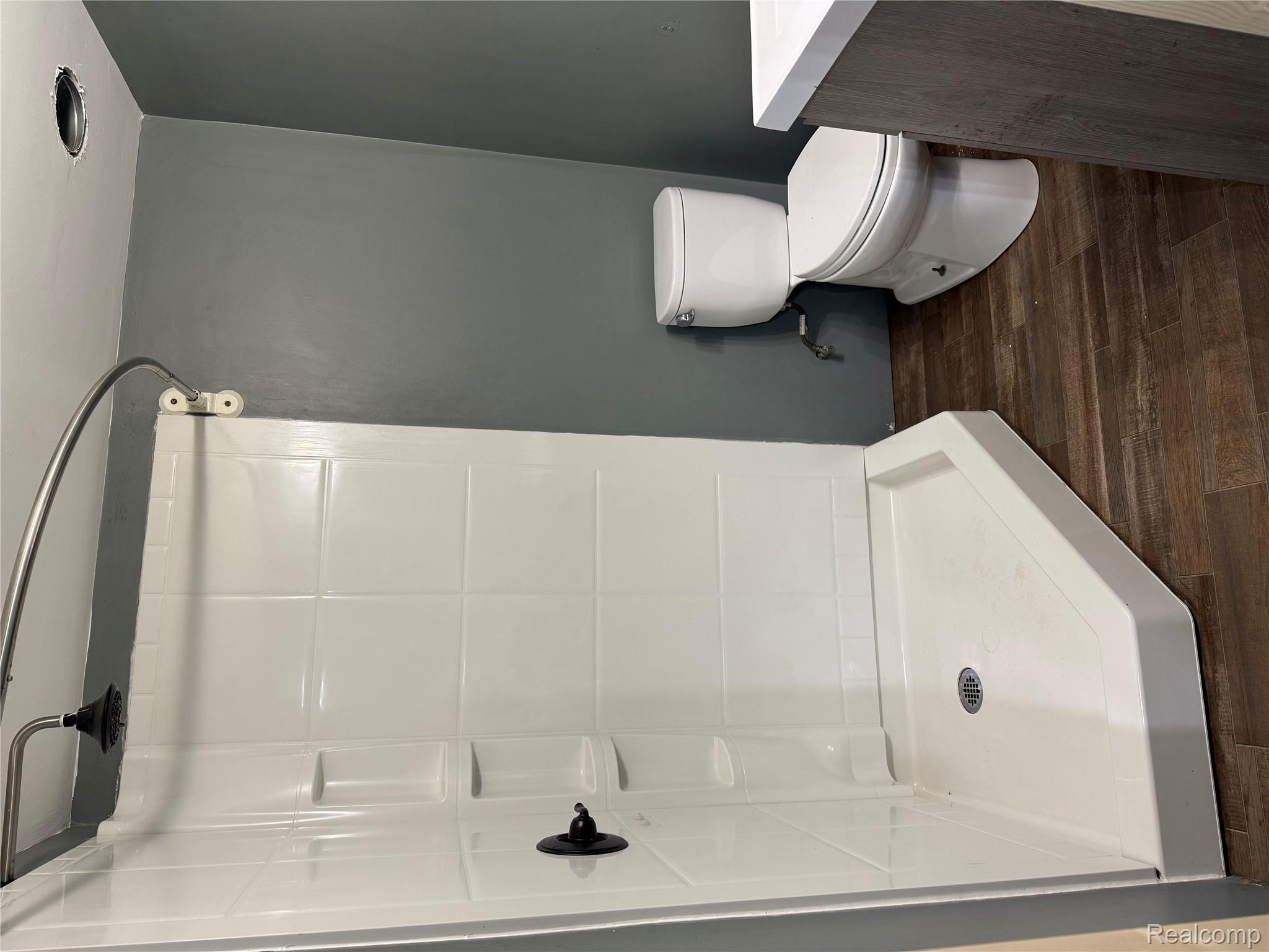 Berkley City, Michigan 48072, United States, 3 Bedrooms Bedrooms, ,3 BathroomsBathrooms,Residential,Active,205565