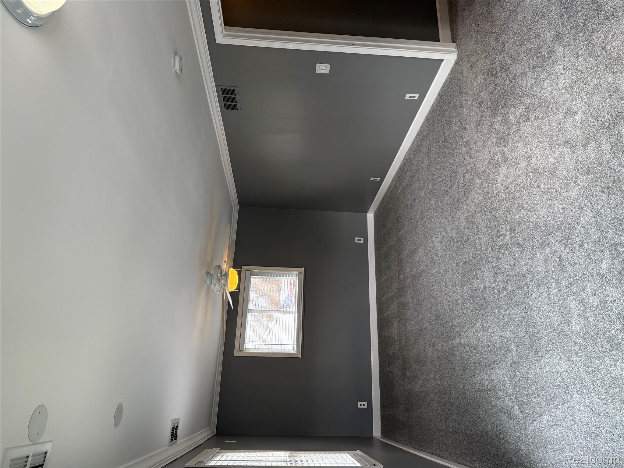 Berkley City, Michigan 48072, United States, 3 Bedrooms Bedrooms, ,3 BathroomsBathrooms,Residential,Active,205565