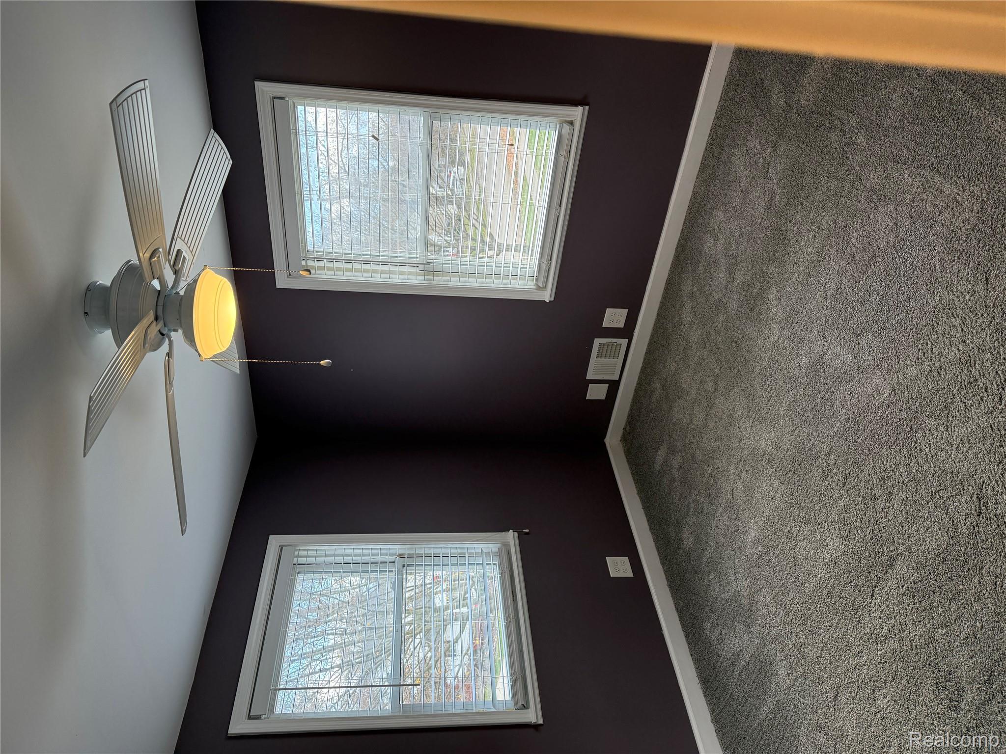 Berkley City, Michigan 48072, United States, 3 Bedrooms Bedrooms, ,3 BathroomsBathrooms,Residential,Active,205565