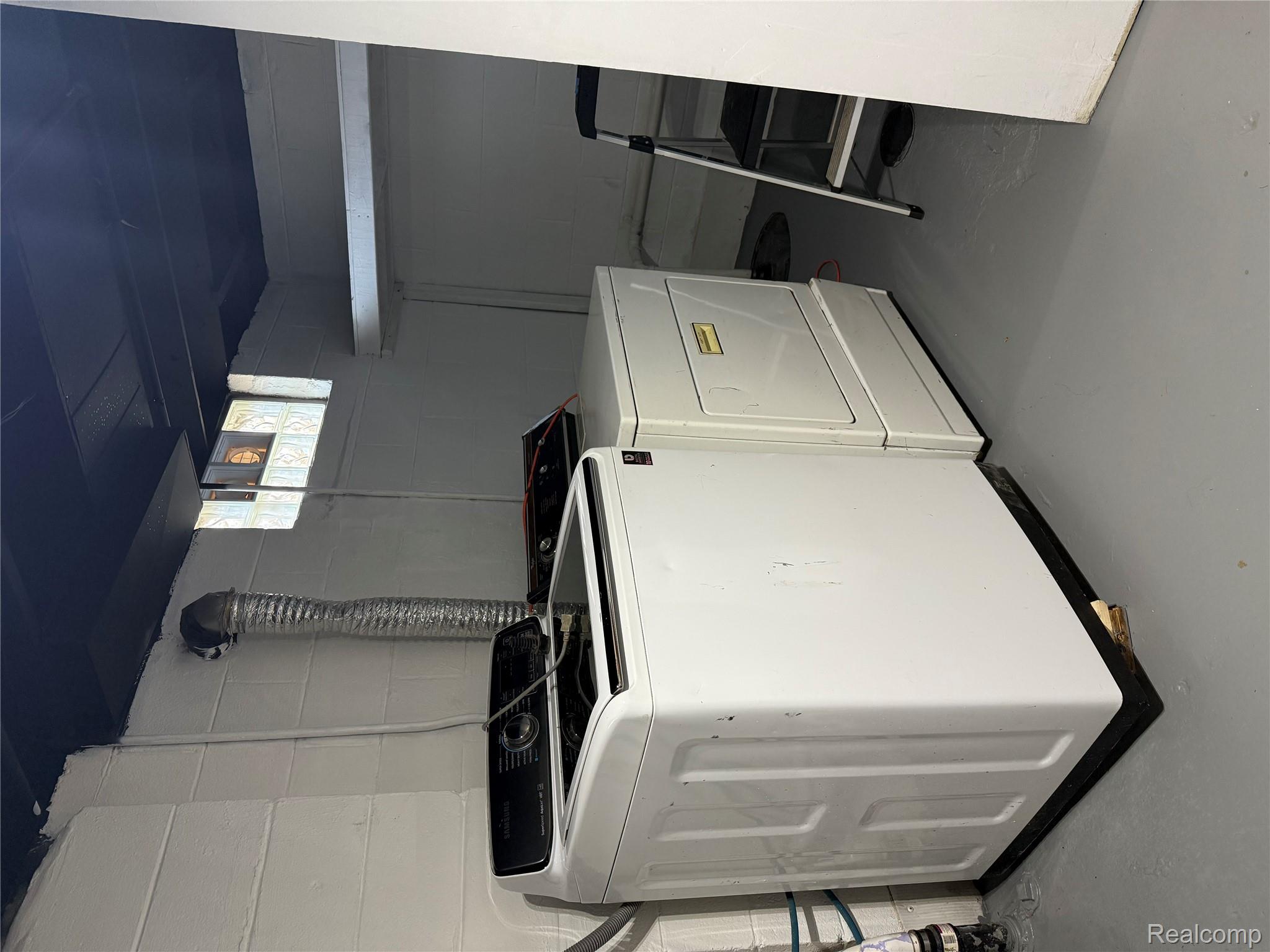 Berkley City, Michigan 48072, United States, 3 Bedrooms Bedrooms, ,3 BathroomsBathrooms,Residential,Active,205565