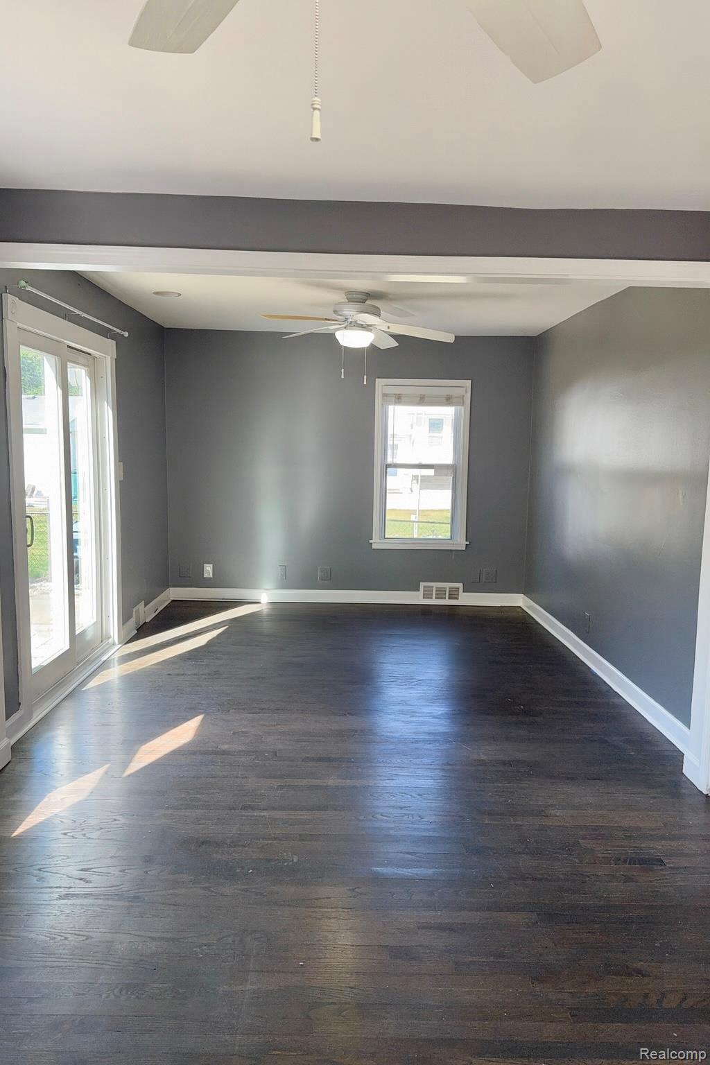 Berkley City, Michigan 48072, United States, 3 Bedrooms Bedrooms, ,3 BathroomsBathrooms,Residential,Active,205565