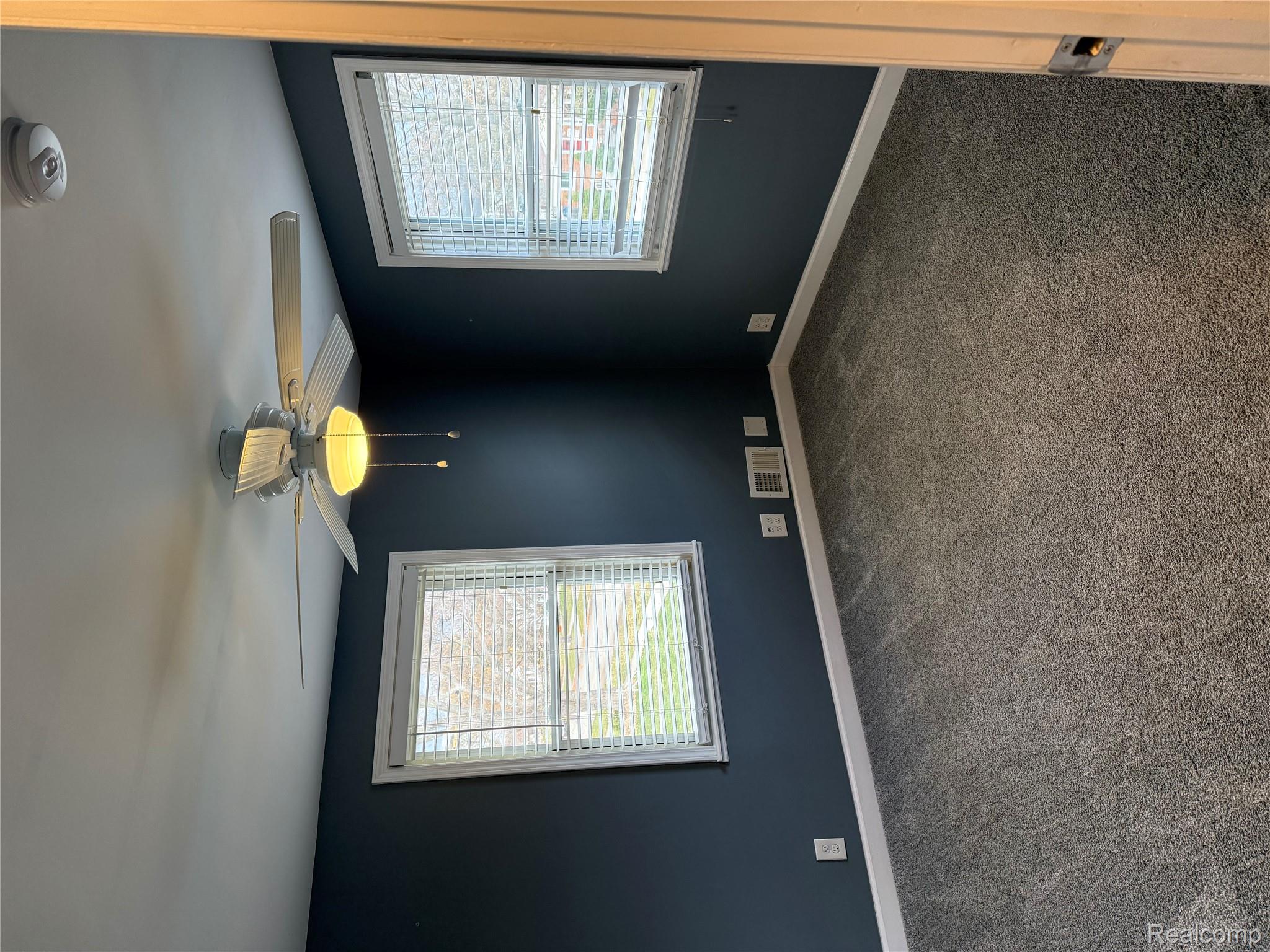 Berkley City, Michigan 48072, United States, 3 Bedrooms Bedrooms, ,3 BathroomsBathrooms,Residential,Active,205565