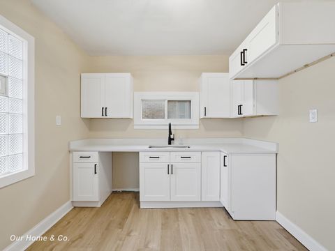 Tiny photo for 6145 YORKSHIRE Road, Detroit City, MI 48224 (MLS # 61050203253)