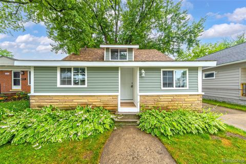 313 W Harwood Avenue Madison Heights City MI 48071